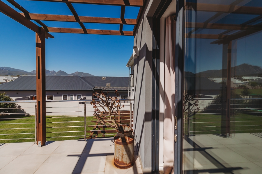 4 Bedroom Property for Sale in Kraaibosch Country Estate Western Cape